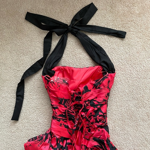 Spanish Style Gown / Prom Dress, Size 10 - Picture 3 of 4